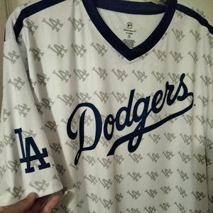 Los Angeles Dodgers shirt